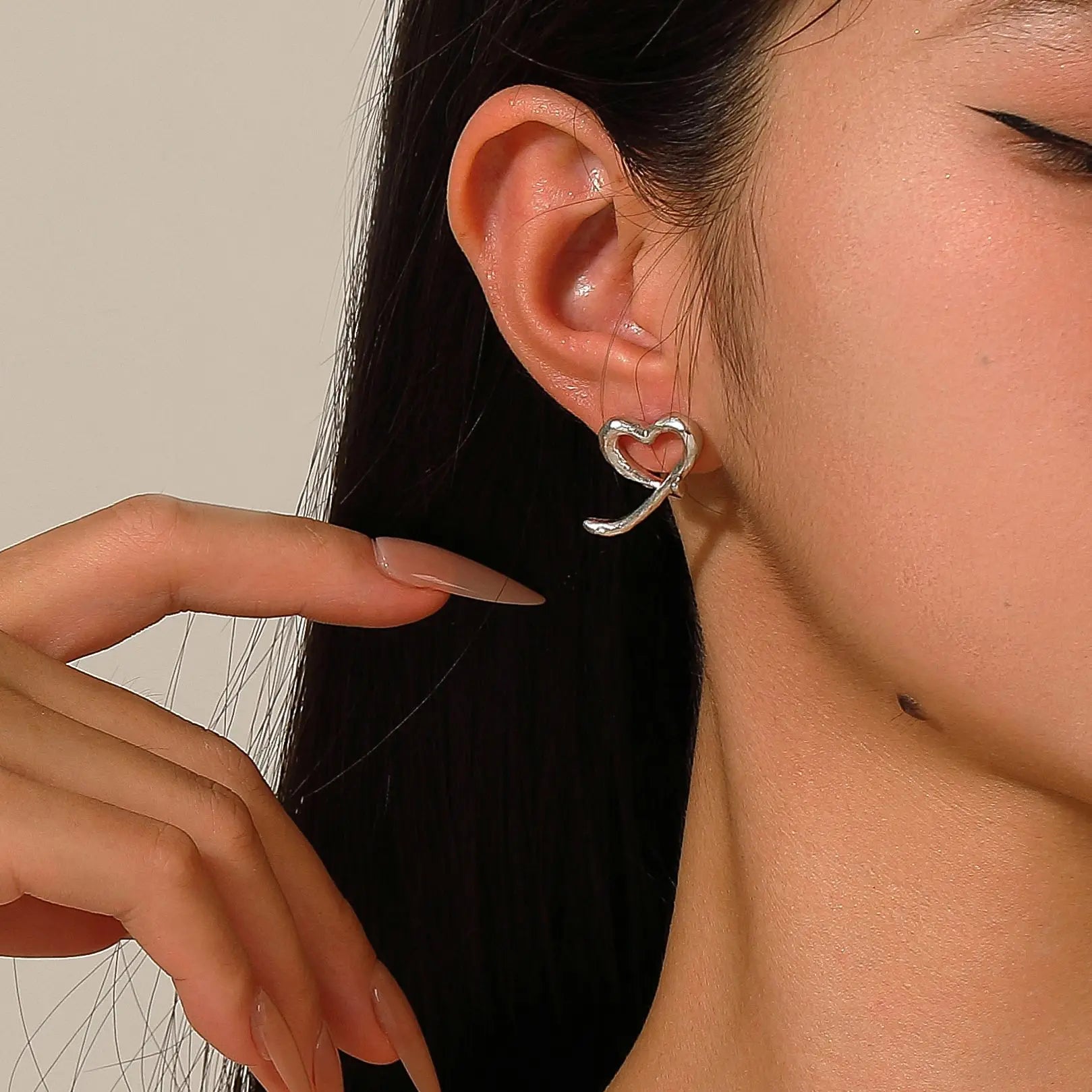 Elegant Vintage Silver Irregular Heart Stud Earrings for Women Unisex Art Statement with Bow for Gift