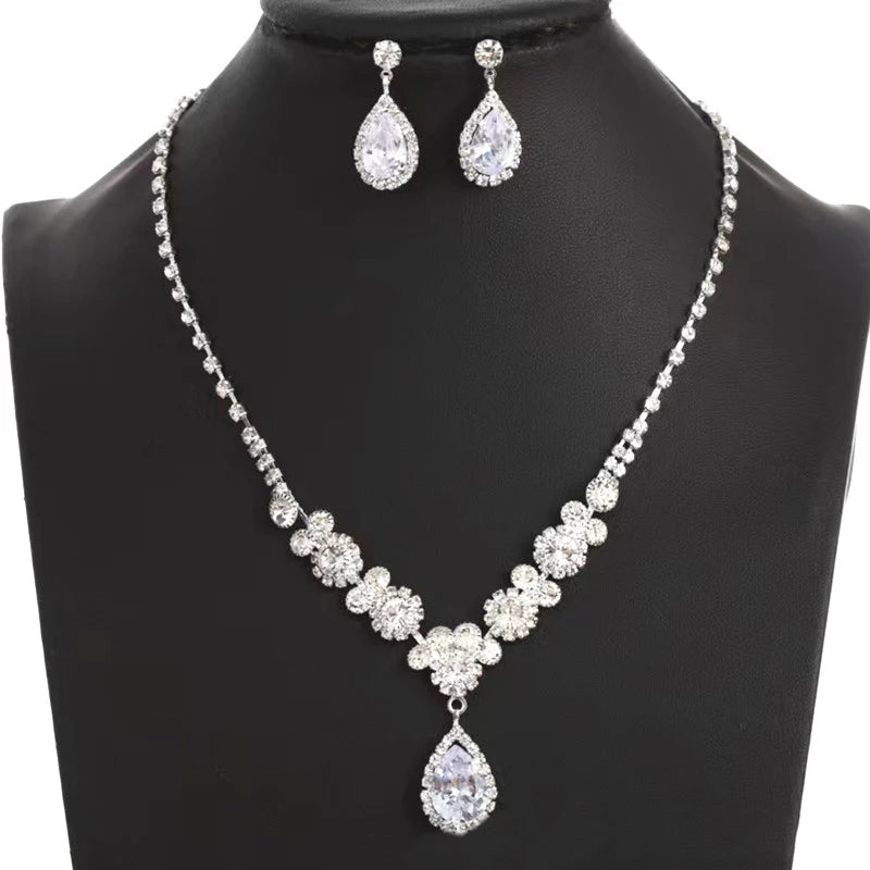 Bride Silver Bridal Necklace Earrings Set Crystal Wedding Jewelry Set Rhinestone Choker Necklace for Women and Girls
