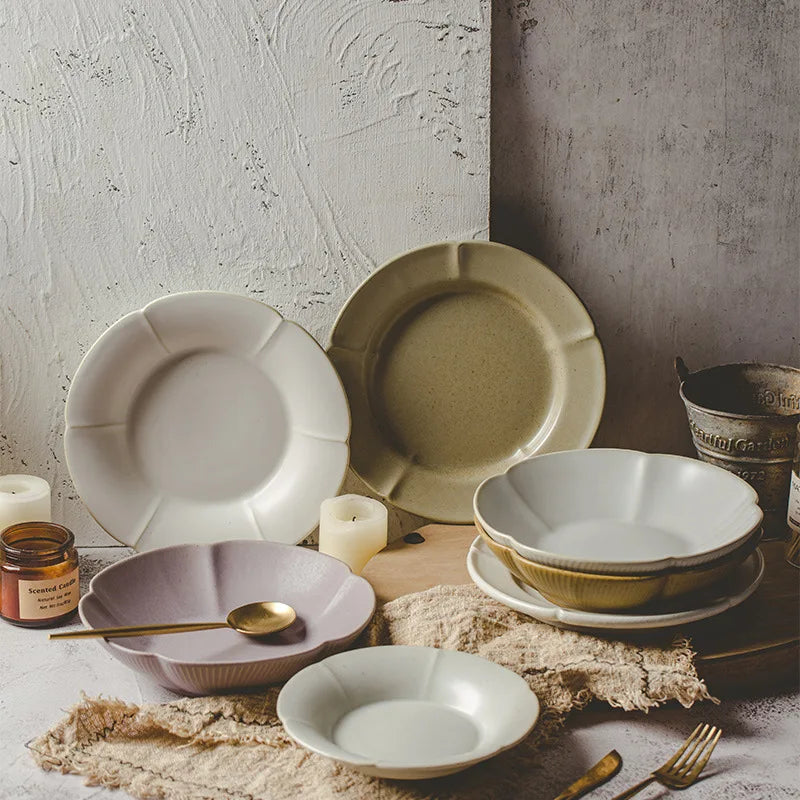 Solhui Japanese Style 8" Ceramic Deep Dishes for Home Hotel 2023 Ins Retro Flower-shaped Dishes and Plates