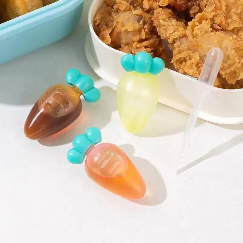 New Arrival Cute Soy Sauce and Small Vinegar Seasoning Container Carrot Shape Plastic with Dropper Price for Food Use