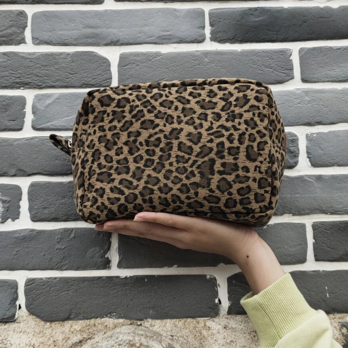 Custom Canvas Leopard Cosmetic Bag 8.5*3.7*6.0 Inch Cheetah Makeup Bags Women Toiletry Handbag  DOM106387