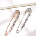 Luxury Sweater Cardigan Buckle Pin Vintage Women Pins and Brooch Crystal Rhinestone Pearl Brooches Anti-light Buckle Pin Women