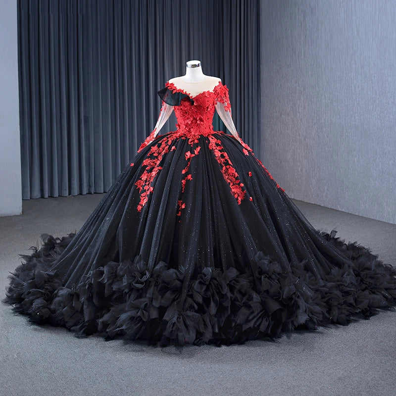 Gothic Black and Red Floral Evening Dress Long Sleeve Lace Appliques Ball Gowns Vintage Bride Dresses Rsm231103