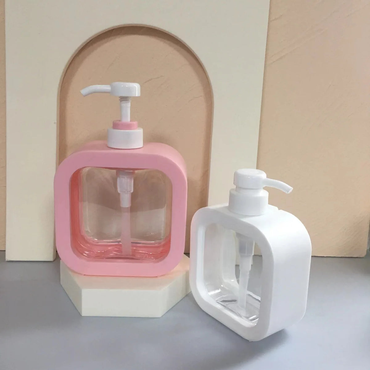 Wholesale Luxury 300ml & 500ml Large Capacity Pressed Shampoo & Conditioner Bottle Stocked in a Variety of Styles for Lotions