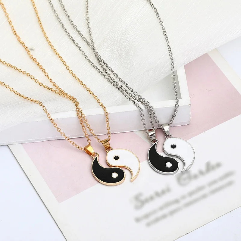 Factory Price Wholesale Men Women Jewelry Gold Plated Yin Yang Spliced Couple Pendant Necklace Bff Necklace for 2
