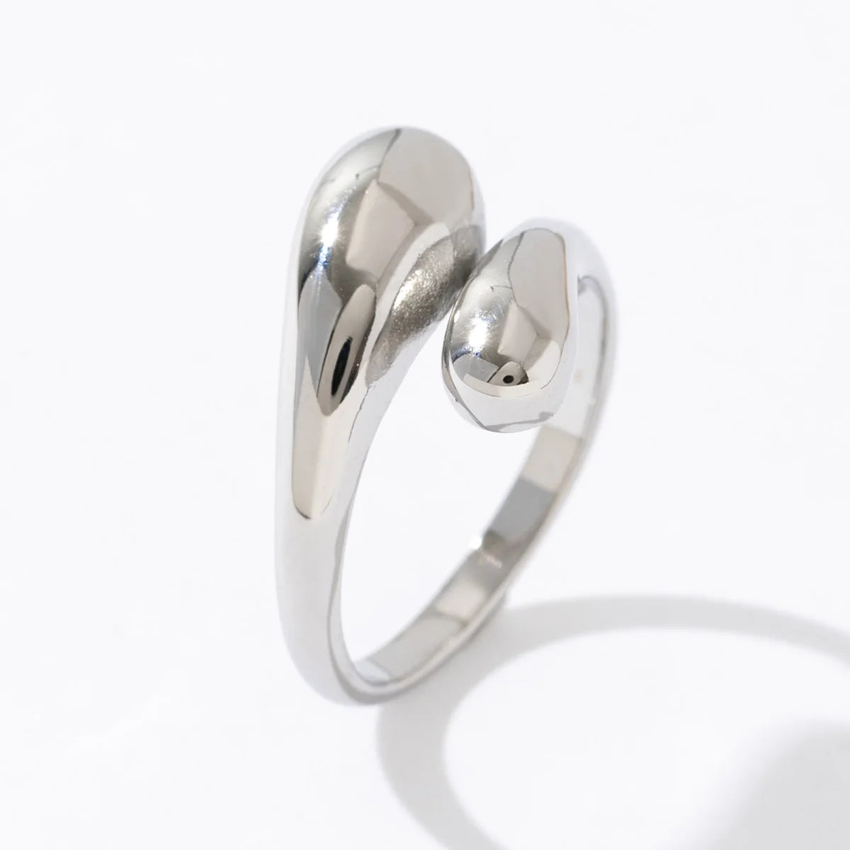 2025 Minimalist Style Non Tarnish Wholesale Silver Color Hug Cross Stainless Steel Ring for Women Gift