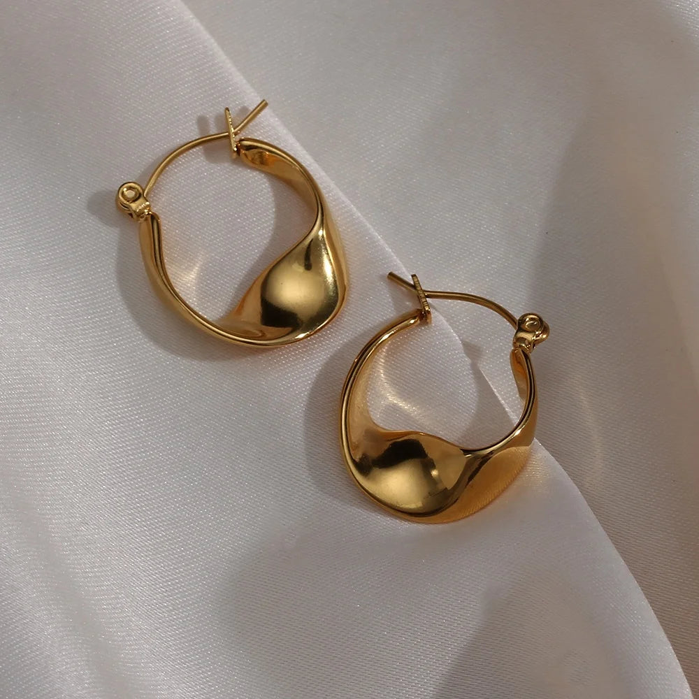 Dreamshow Vintage Irregular Hoop Earring 18k Gold Plated Stainless Steel Tarnish Free Wholesale Designer Inspired Earrings