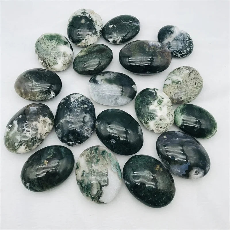 Hot Sale Crystal Polished Gemstone Moss Agate Palms Healing Stone for Decoration