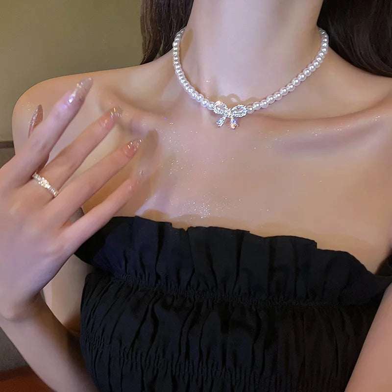 2022 New Clavicle Chain Necklace Women Fashion Jewelry Pearl Bowknot Charm Necklaces