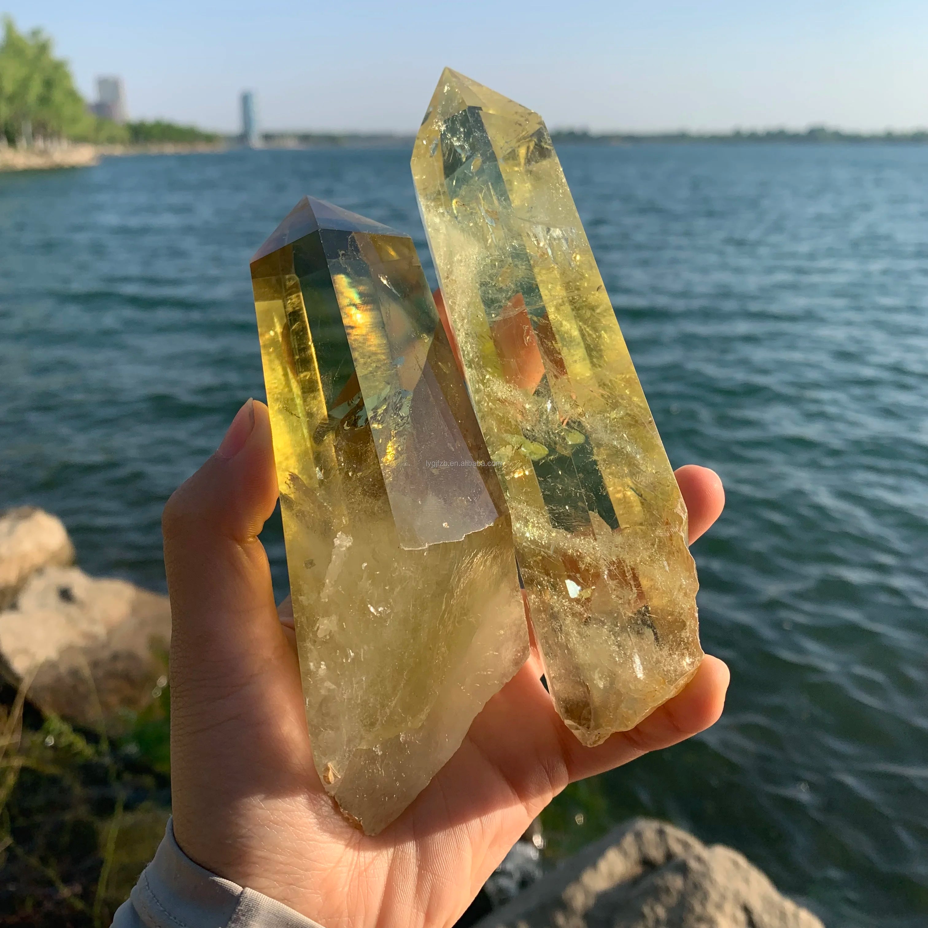 High Quality Natural Rough Citrine Tower Crystal Point Chakra Crafts Rough Citrine Wand for Decor Gift