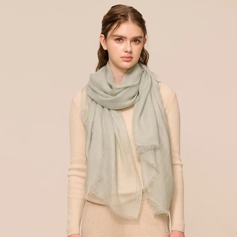 2024 Custom Logo Woven Cashmere Scarf 90x190cm 100% Cashmere Worsted Thin Soft Solid Color Women Autumn Fashionable Shawl