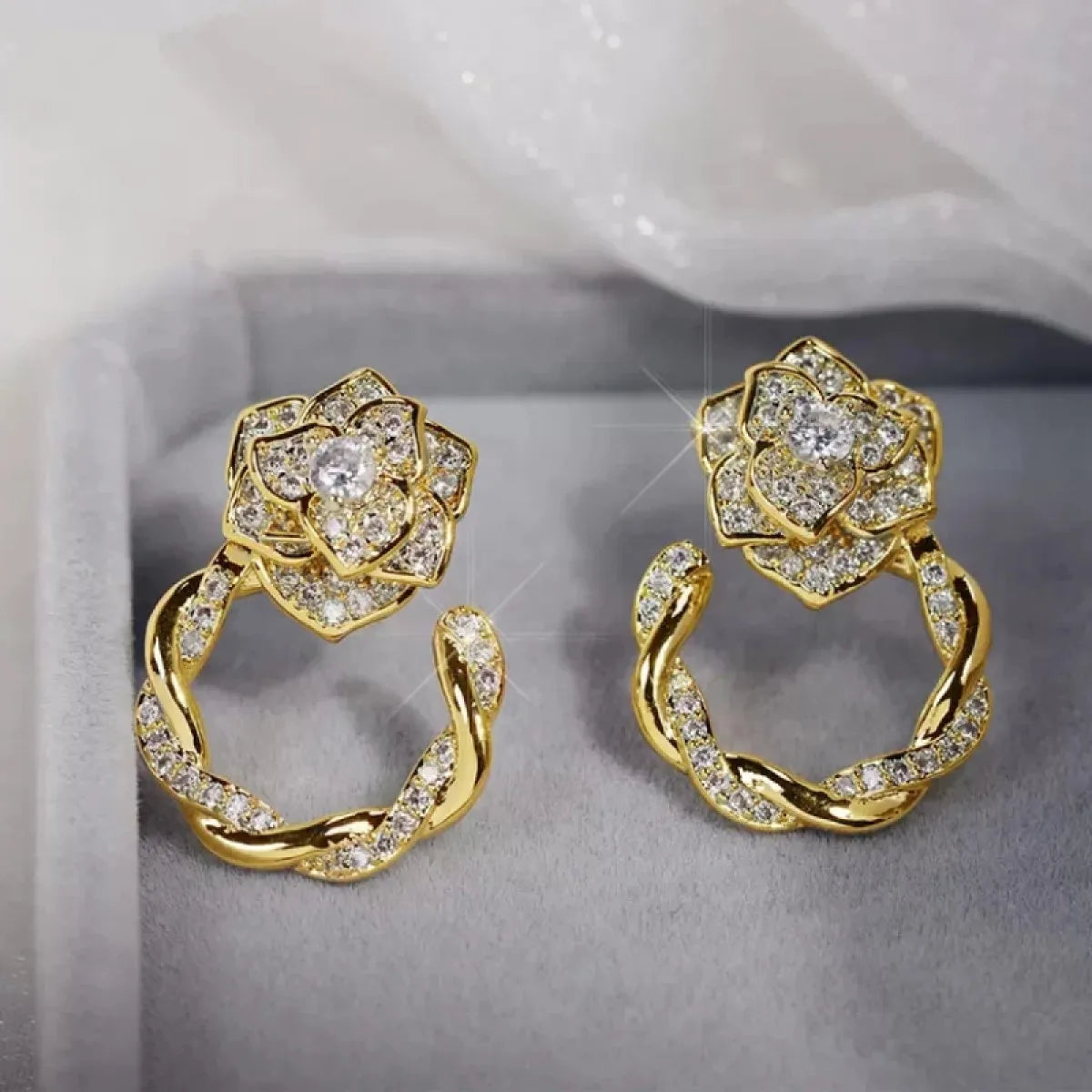 Huitan Custom Women's Delicate Flower Design Cubic Zircon Earrings for Wedding Engagement Luxury CZ Gold Plated Clip-on Earrings