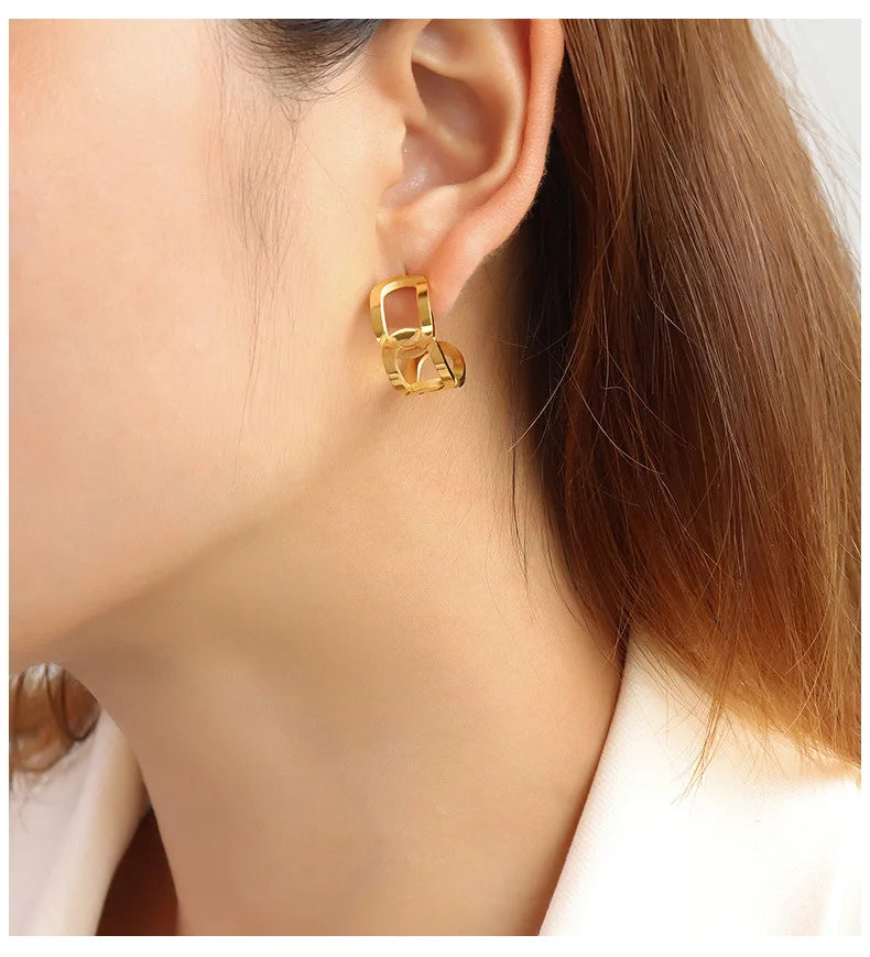 Korean Nche Retro Design Metal C-shaped Stainless Steel Earrings Female Needle Simple All-match Earrings Jewelry Wholesale