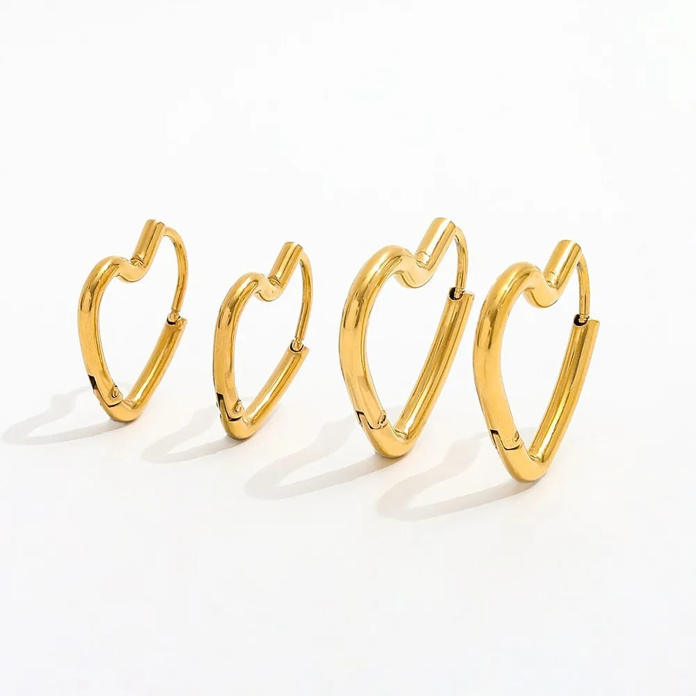 New Trendy Earring 18K Gold Plated Simple Heart Huggie Earrings Stainless Steel Earrings Wholesale