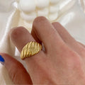 Permanent Jewelry 18k Gold Plated Stainless Steel Croissant Twisted Rope Signet Chunky Statement Ring