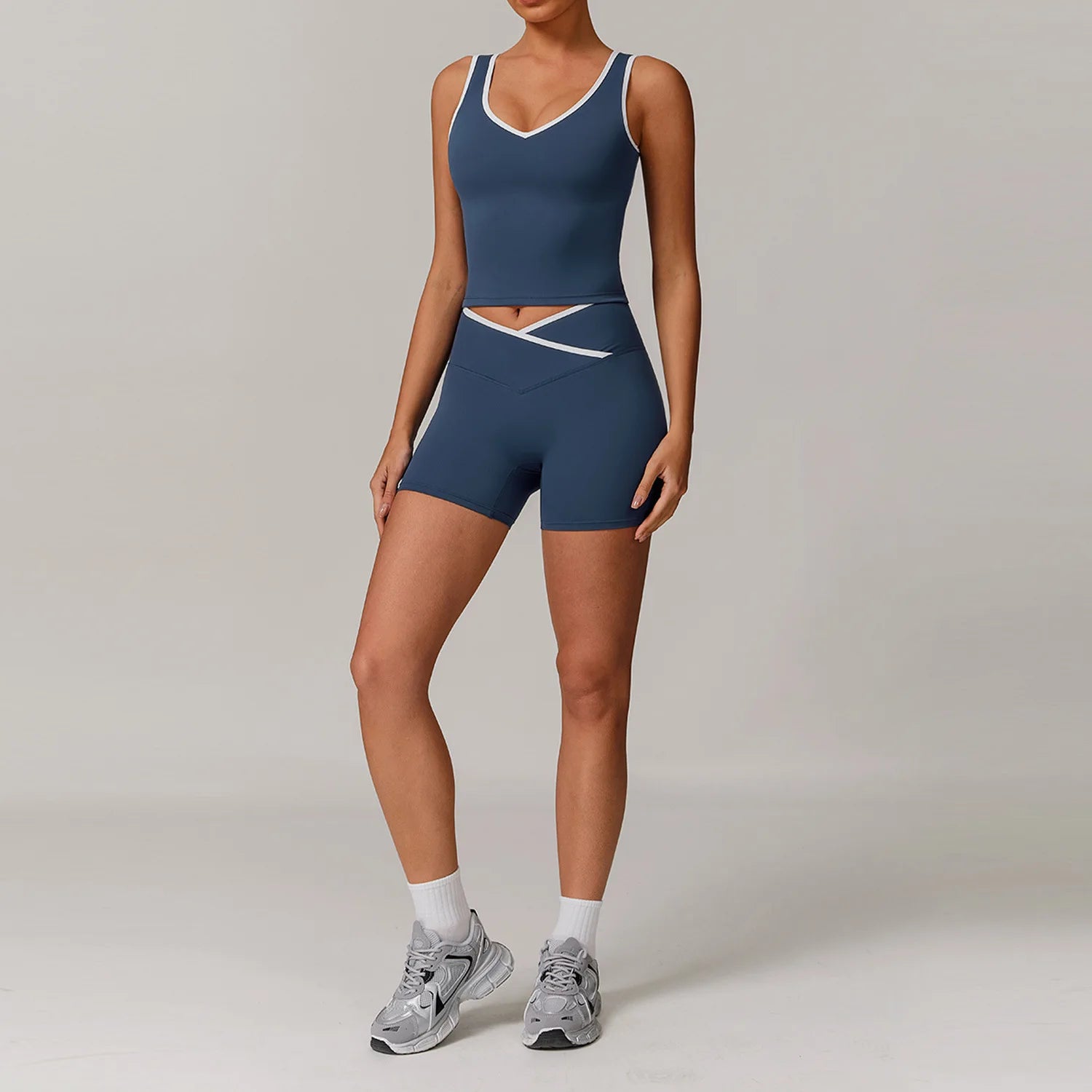 Custom Wholesale Solid Color Slim Yoga Sleeveless Tank Top Breathable Gym Wear Workout Fitness Running Quick Dry Women Yoga Set