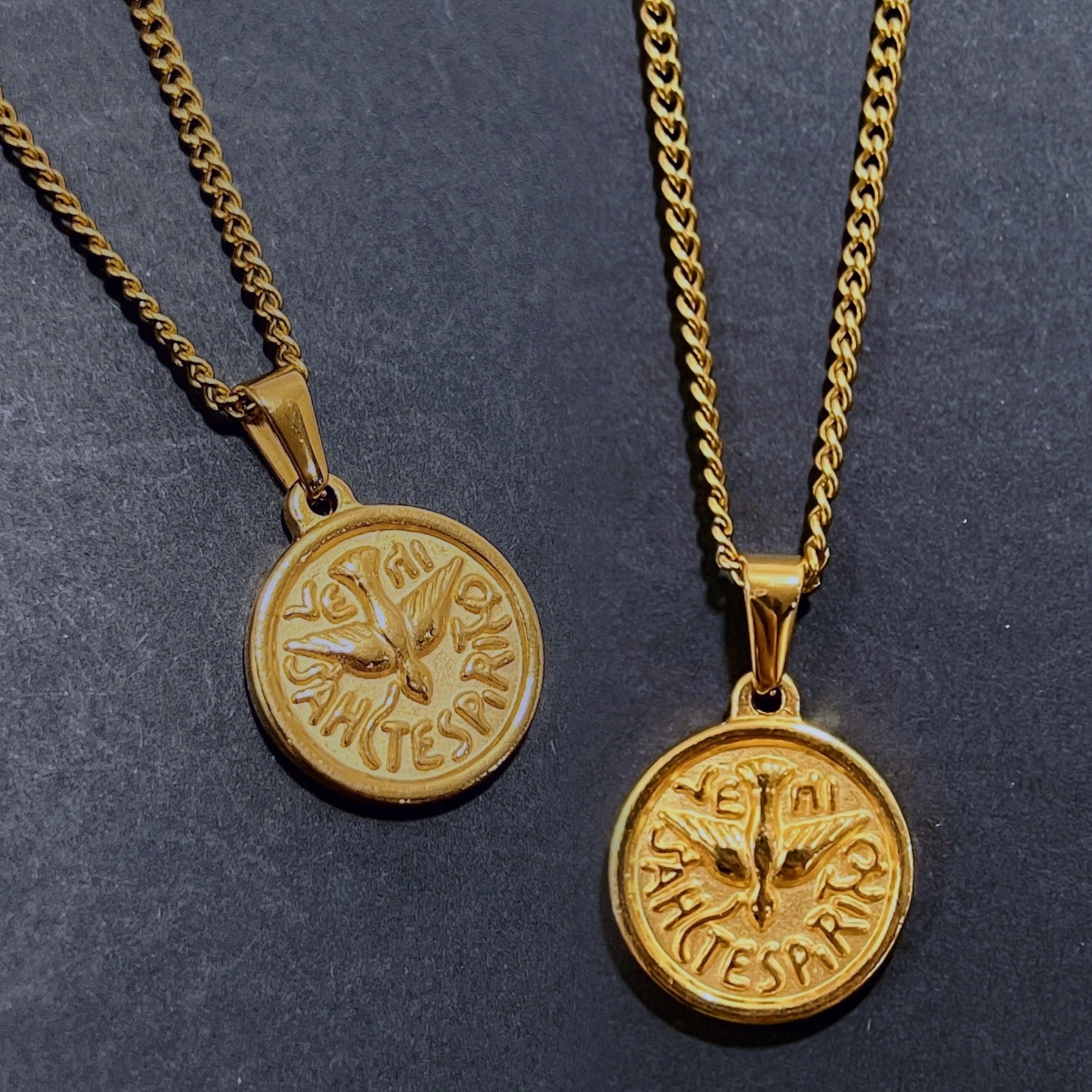 Elegant Praying Hand Necklaces Om Pendant Stainless Steel Medusa Jewelry Gold Ornate Religious Holy Spirit Dove Medal Necklace