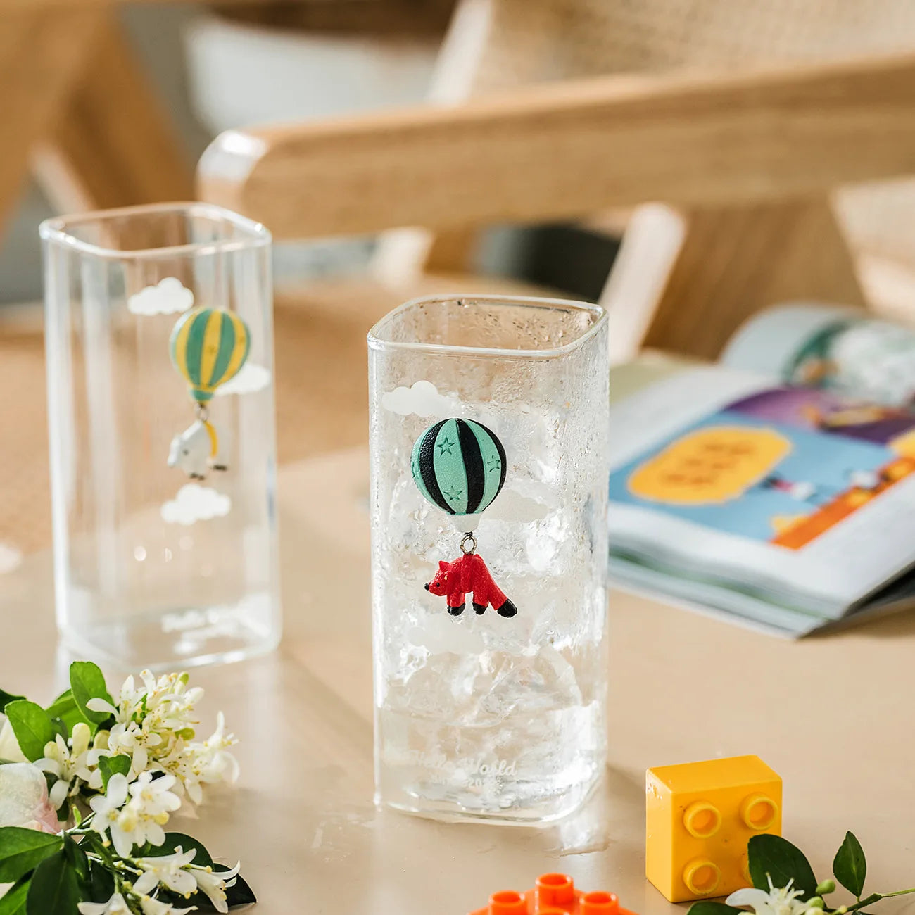 Ins Wind Glass Drinkware Creative Red Square Hot Air Balloon Cup Breakfast and Milk Cup