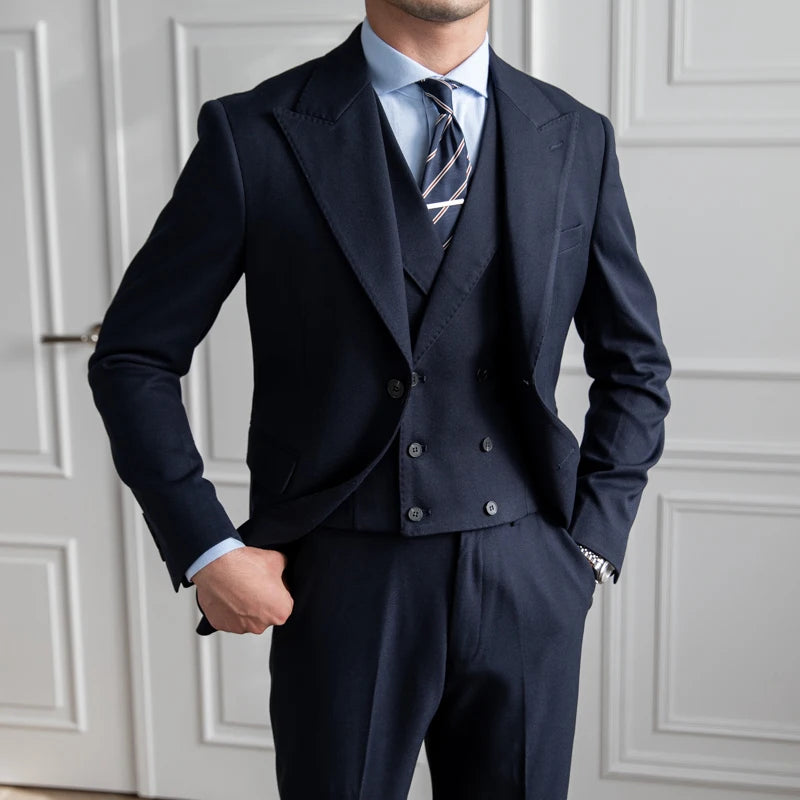 Business Gentleman Solid Color Slim Men's Suit Three-piece Suit Business Banquet Single-breasted Men's Suit.