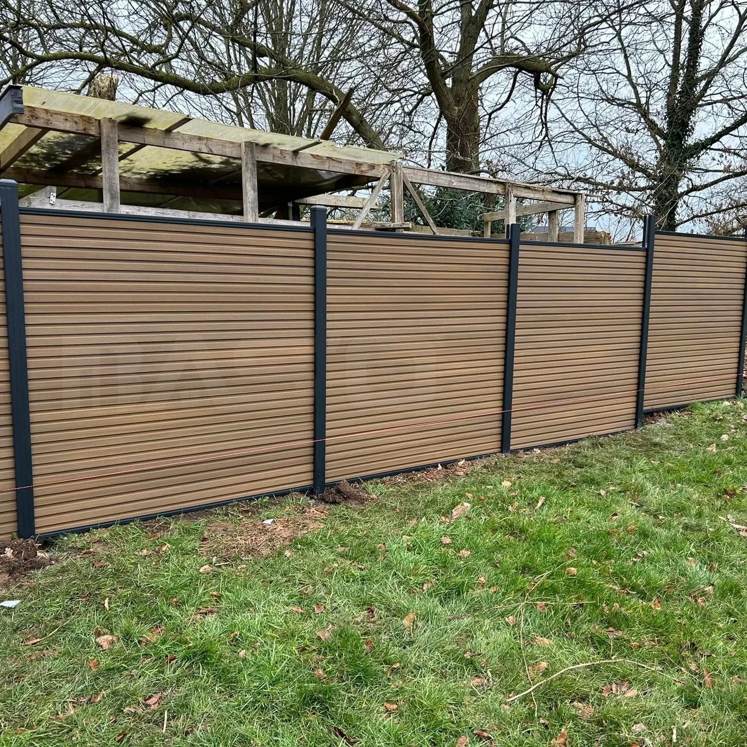 New Metal Fence Panels Aluminum WPC Wood Plastic Composite Panel for House Garden Fencing Pressure Treated Wood Type Nature