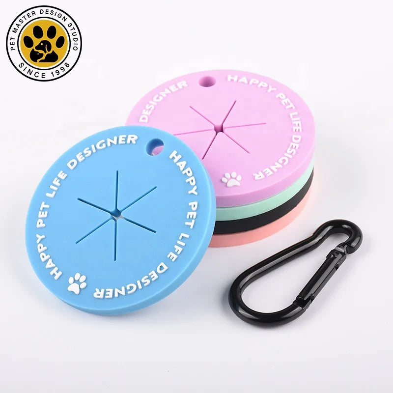 Free Sample Custom Logo Design Hands Free Poop Bags Holder PVC Silicone Rubber Used Poop Bags Holder Dog Waste Bag Holder