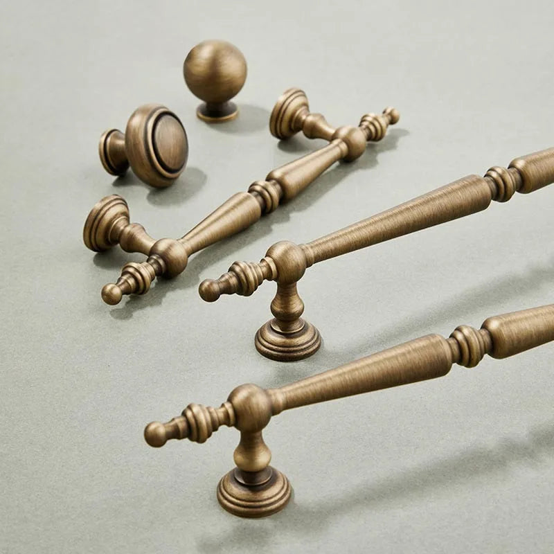 French Brass Vintage Cabinet Handle Antique Copper Clothing Drawer Bar Pull Luxury Furniture Konb Handles Adjustable for Kitchen