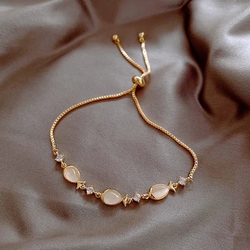 Adjustable Gold Zircon Bracelet Fashion Three Small Fish Cat's Eye Zircon Pull Adjustable Bracelet for Women Girls Gifts