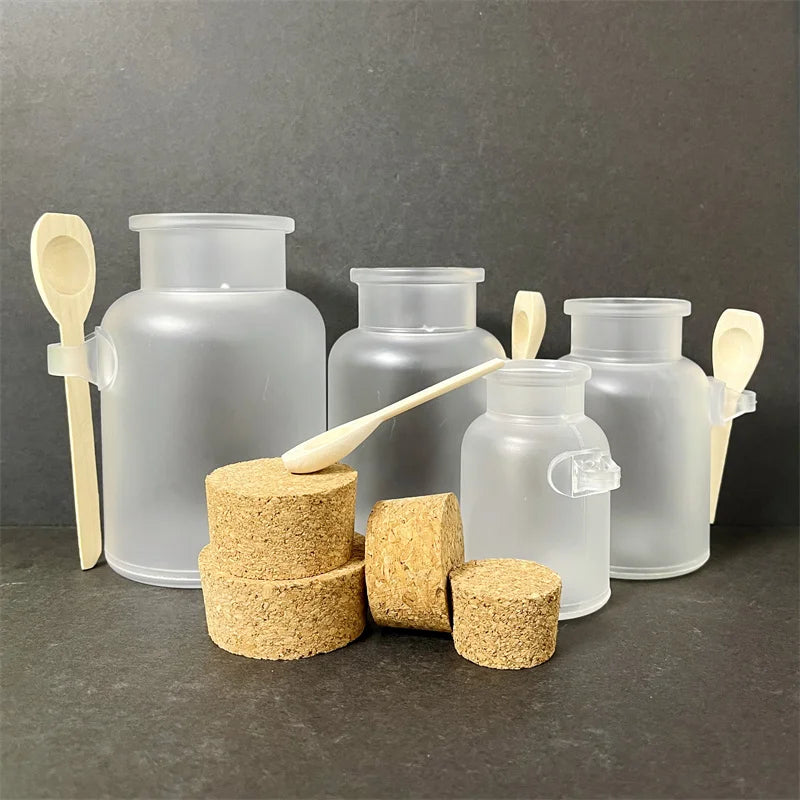 Frosted Plastic Salt Bath Bottle 100ml 200ml 300ml ABS Bottle with Cork Wooden Spoon for Food Honey Stock
