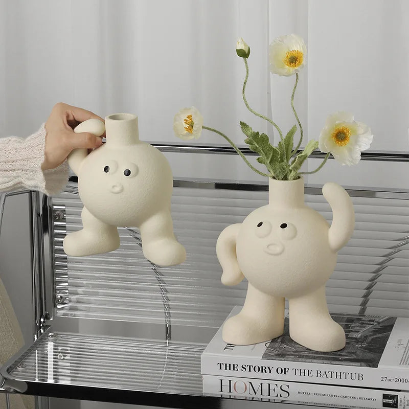INS Creative Cream White Big Foot Vase Cartoon Home Tabletop Ceramic Vase Lovely Flower Arrangement Crafts