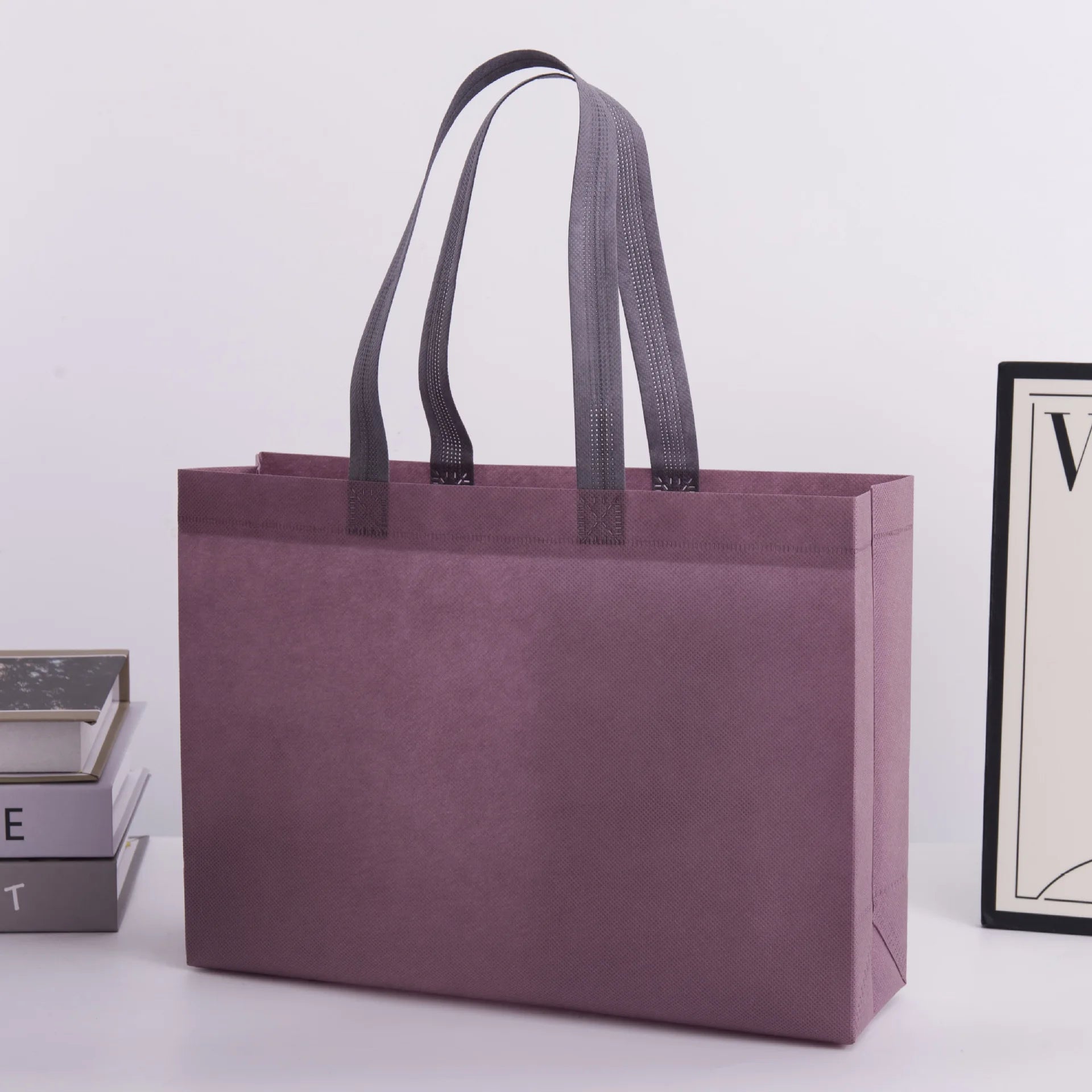 Trending Ins Style Non Woven Shopping Bag Custom Logo Luxury Aesthetic Non-woven Tote Bag for Boutique & Gift