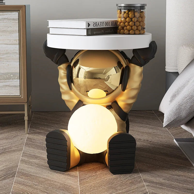 Dropshipping Floor Home Decoration Astronaut Tray Bedside Ornaments Resin Craft Astronaut Tray Sculpture With Ball Night Light