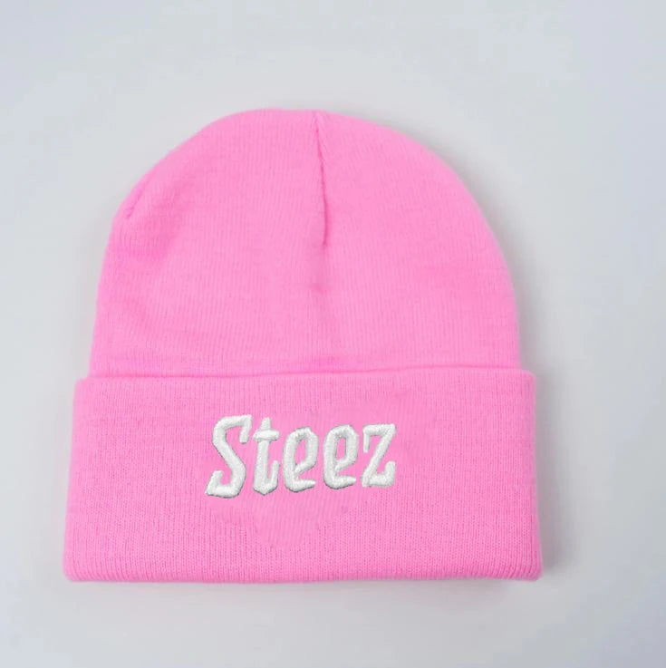 Custom Pink Acrylic Embroidery Logo Winter Beanie Knitted Hat Unisex 3D Embroidery Technique Letter Jacquard Texture Common