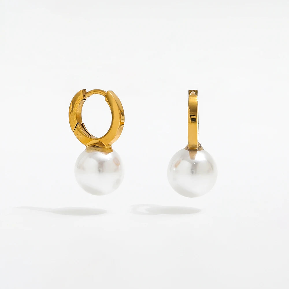 Trendy High Quality PVD 18K Gold Plated Big  Pearl Huggie Earrings Stainless Steel Earring Wholesale