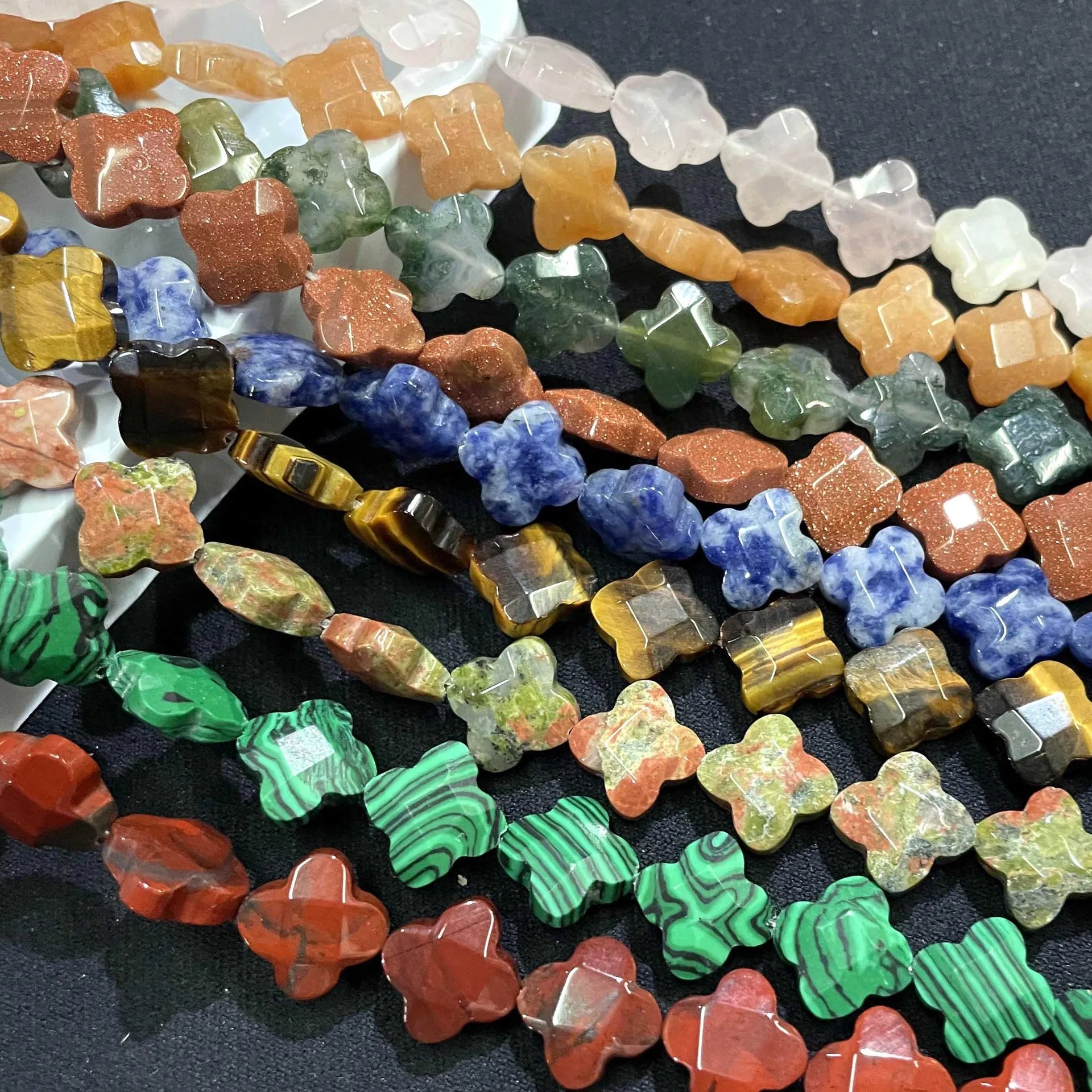 Wholesale 12*12mm Faceted Natural Gem Flower Four Leaf Clove Beads Gemstone Natural Stone Beads for Jewellery Making