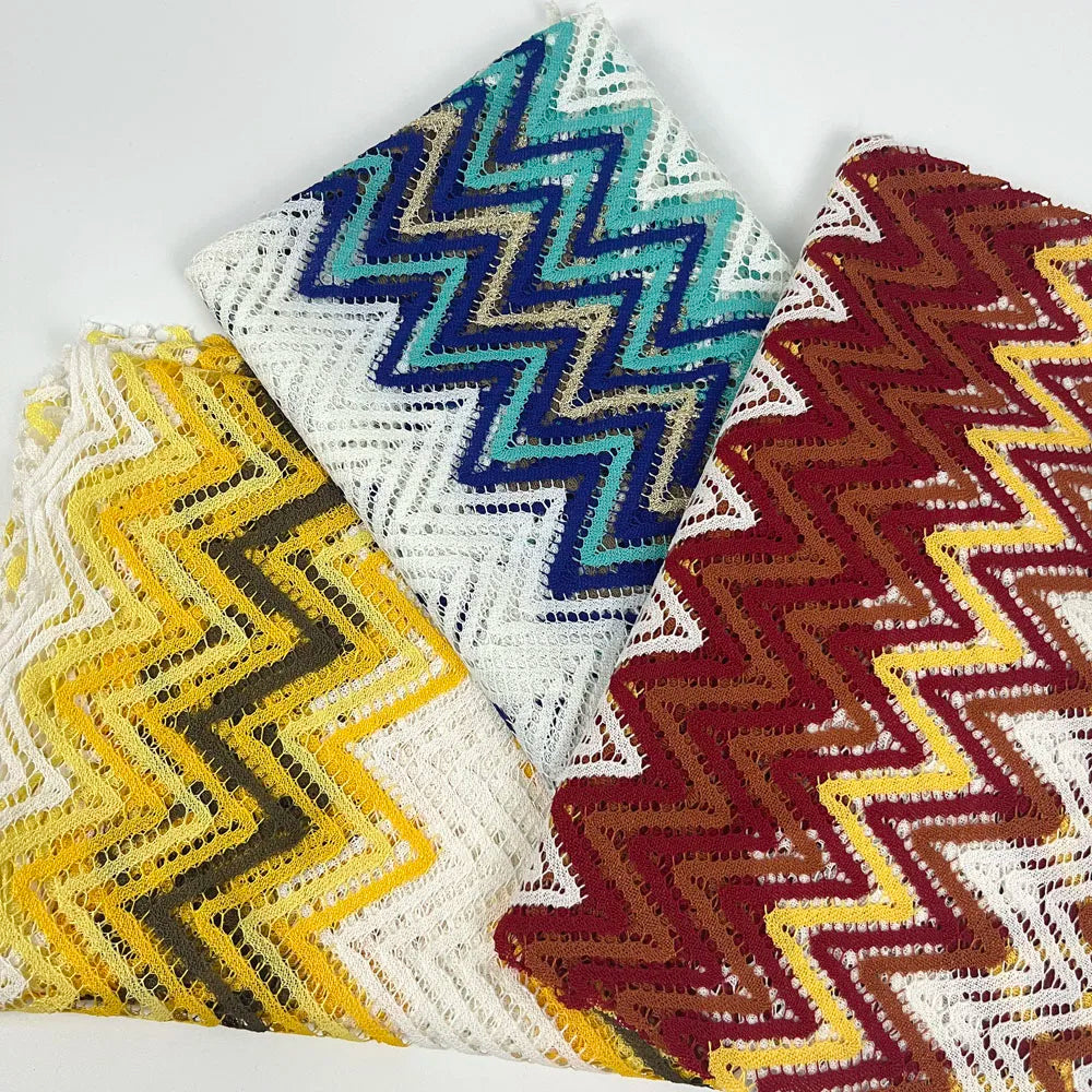 Wholesale Hollow Out Textile Wavy Yarn Dyed Lace Fabric for Women Garments
