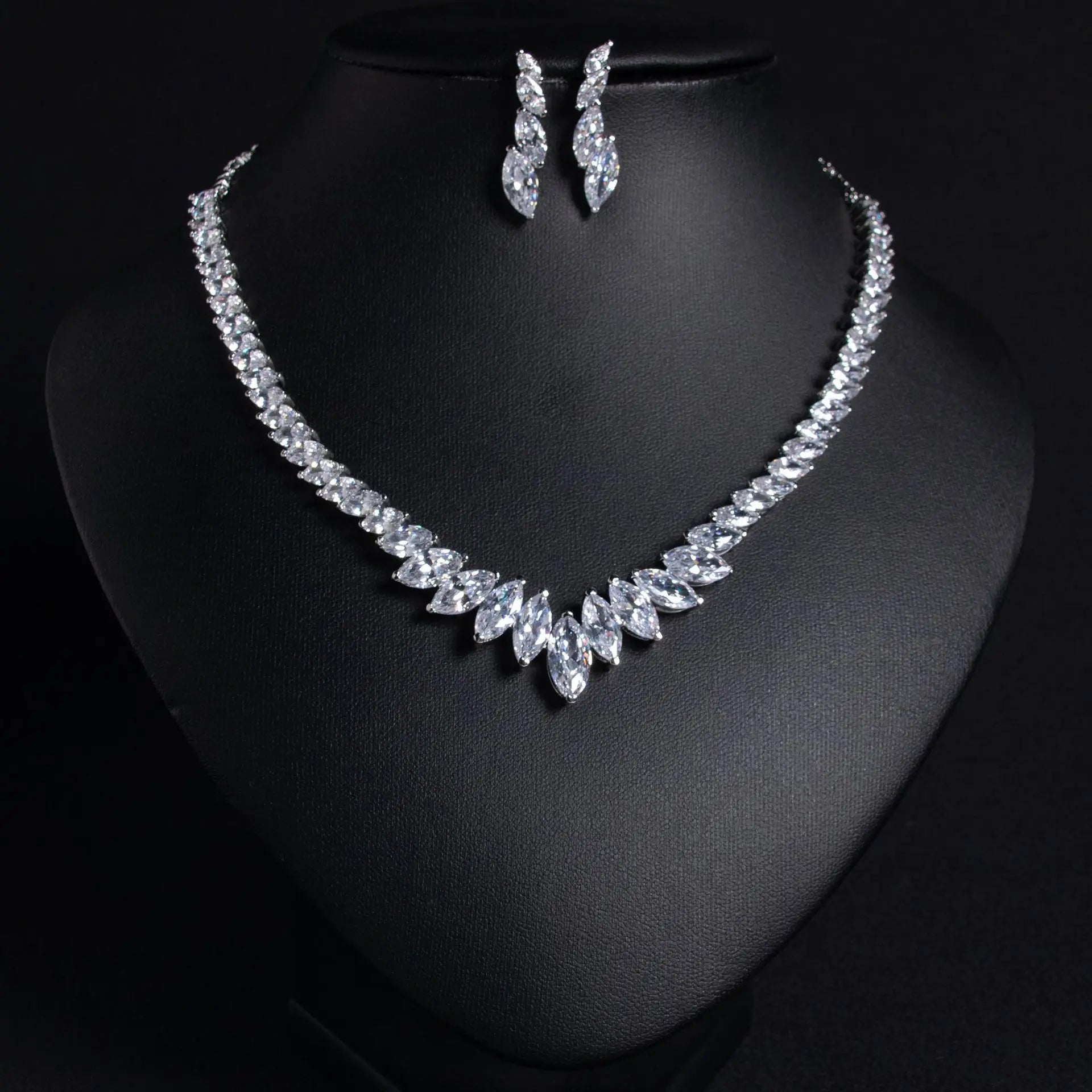 European and American New Luxury Bridal Zircon Necklace Earrings Jewelry Set Banquet Wedding Dress Accessories Wholesale