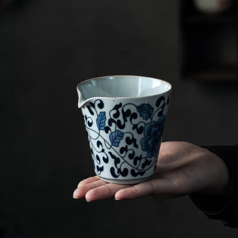 Jingdezhen Blue-and-white Porcelain Pitcher Handmade New Chinese Style Eco-Friendly Ceramic Tea Pitcher MINGSHUO Brand Party Use