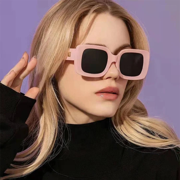 Luxury Eyewear Manufacturer Trendy Sun Glasses Ins Style Fashion Women Square Metal Decoration Sunglasses Glasses Sun for Ladies