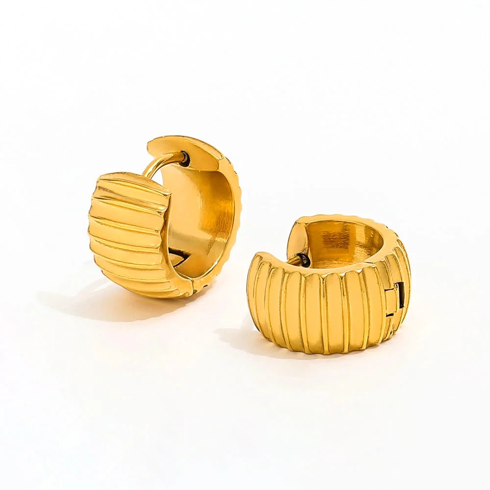 Fenny 18K Gold-plated Waterproof &No Fade Fashion Simple Dainty Pumpkin Shaped Huggie Earring for Women Wholesale Ladies Jewelry MegaBDM
