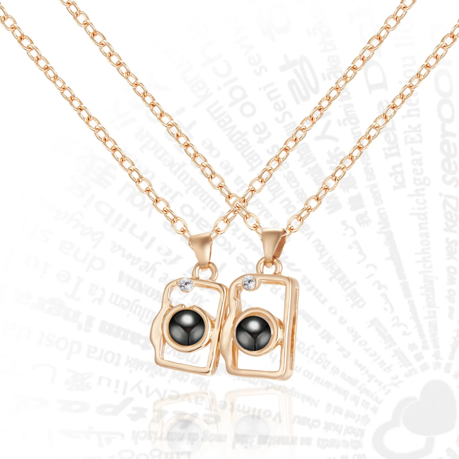 Couple Projection Necklace I Love You Necklace 100 Languages Camera Magnetic Projection Necklace for Valentines Gift