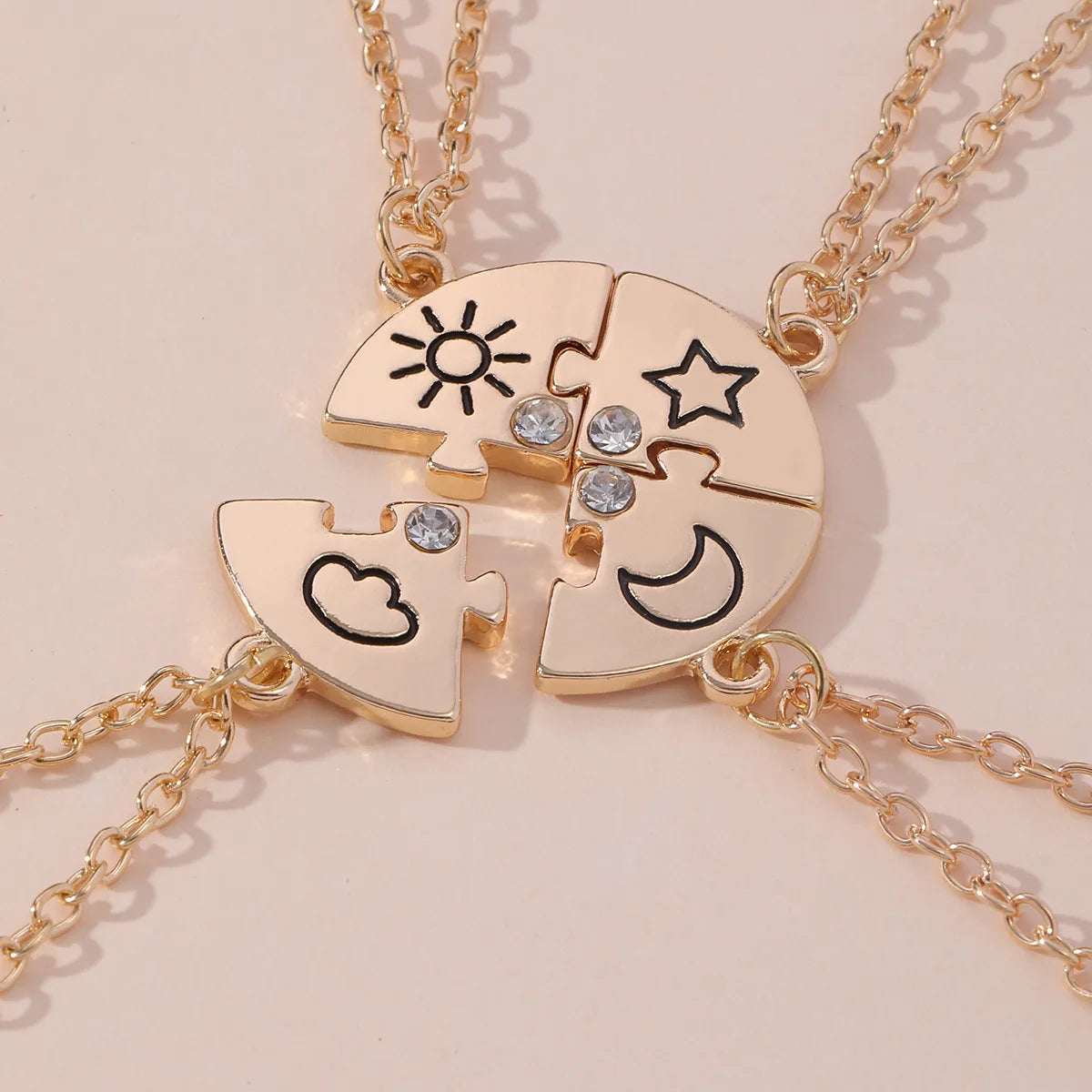 Jachon New Design 4pcs Necklaces Set Stars Moon Sun Clouds Splicing 4 Petals Best Friends Couple Sweater Chain Accessories