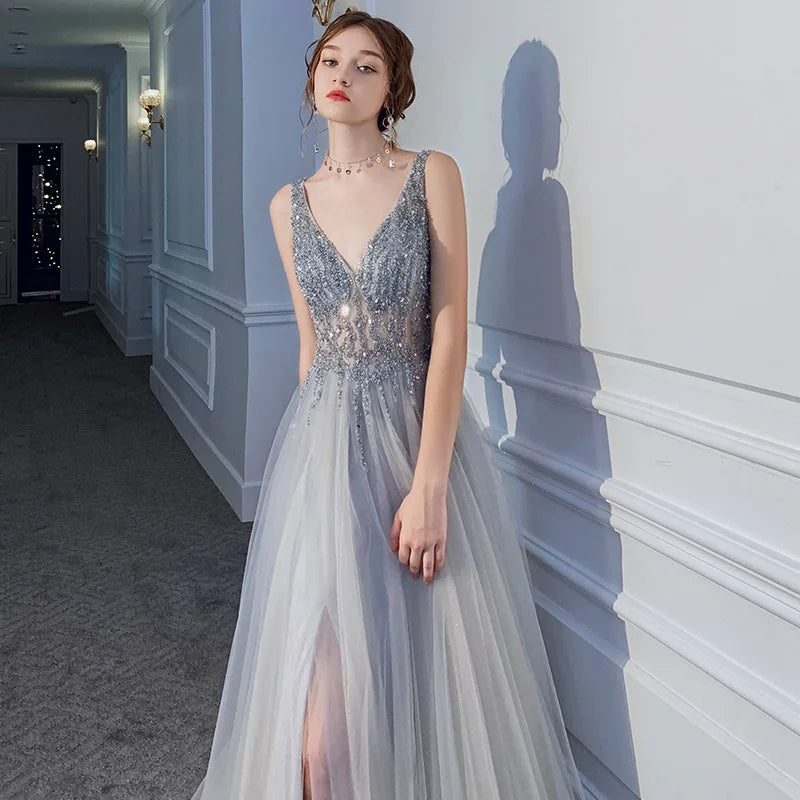 Elegant Gray Silver V-Neck A-Line Luxury Beading Backless Split Sleeveless Wedding Formal Party Prom Bridesmaid Dresses
