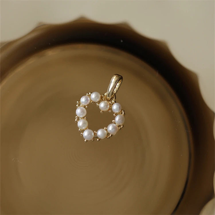 Ins Style Simple Minimalist Design Gold Plated Heart Pearl Pendant Necklace