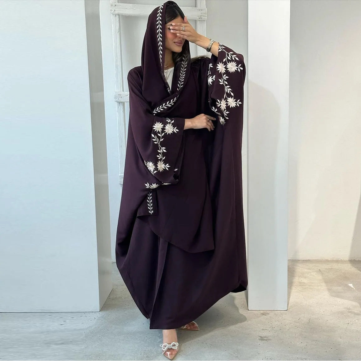 2025 Dubai Custom Luxury Burgundy Muslim Abaya for Women: White Floral Embroidery & Matching Hijab Loose Open Modest Dress MegaBDM