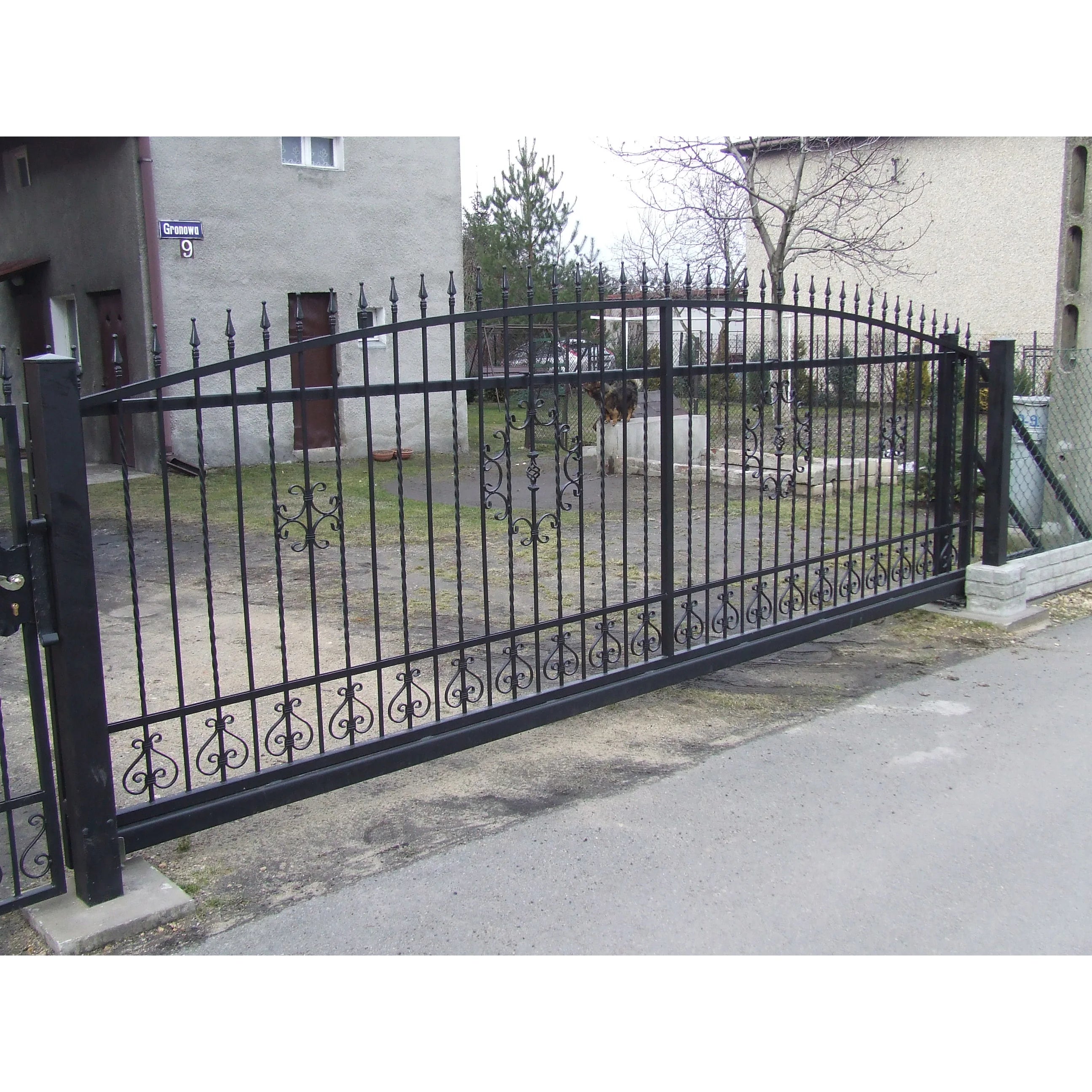 Custom Sliding Iron Main Gates Models Pictures Powder Coated Courtyard European Style