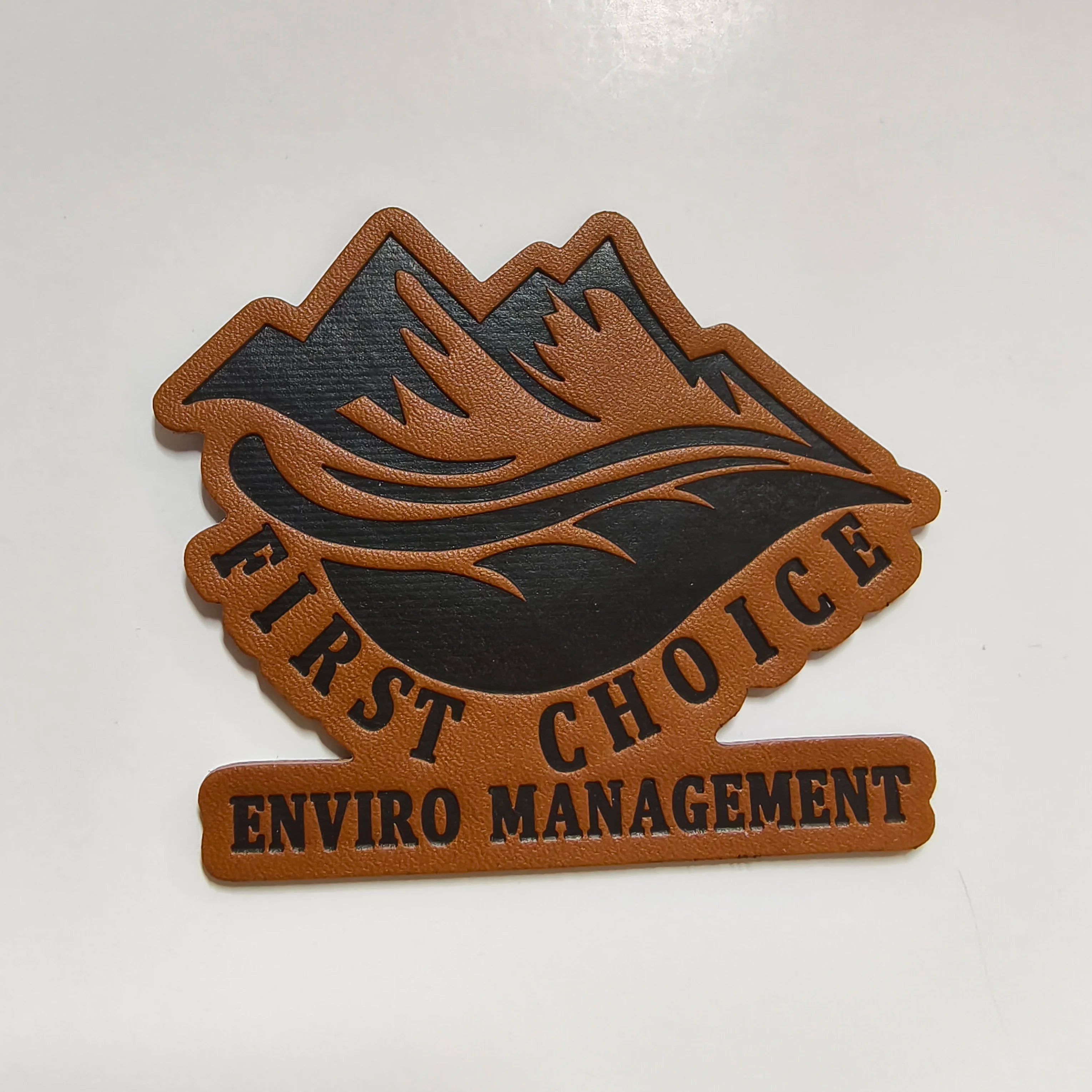 ZT-L006 Custom Brand Jeans Clothing Clothes Tag PU Label Embossed Metal Leather Label Patch for Clothing Labels