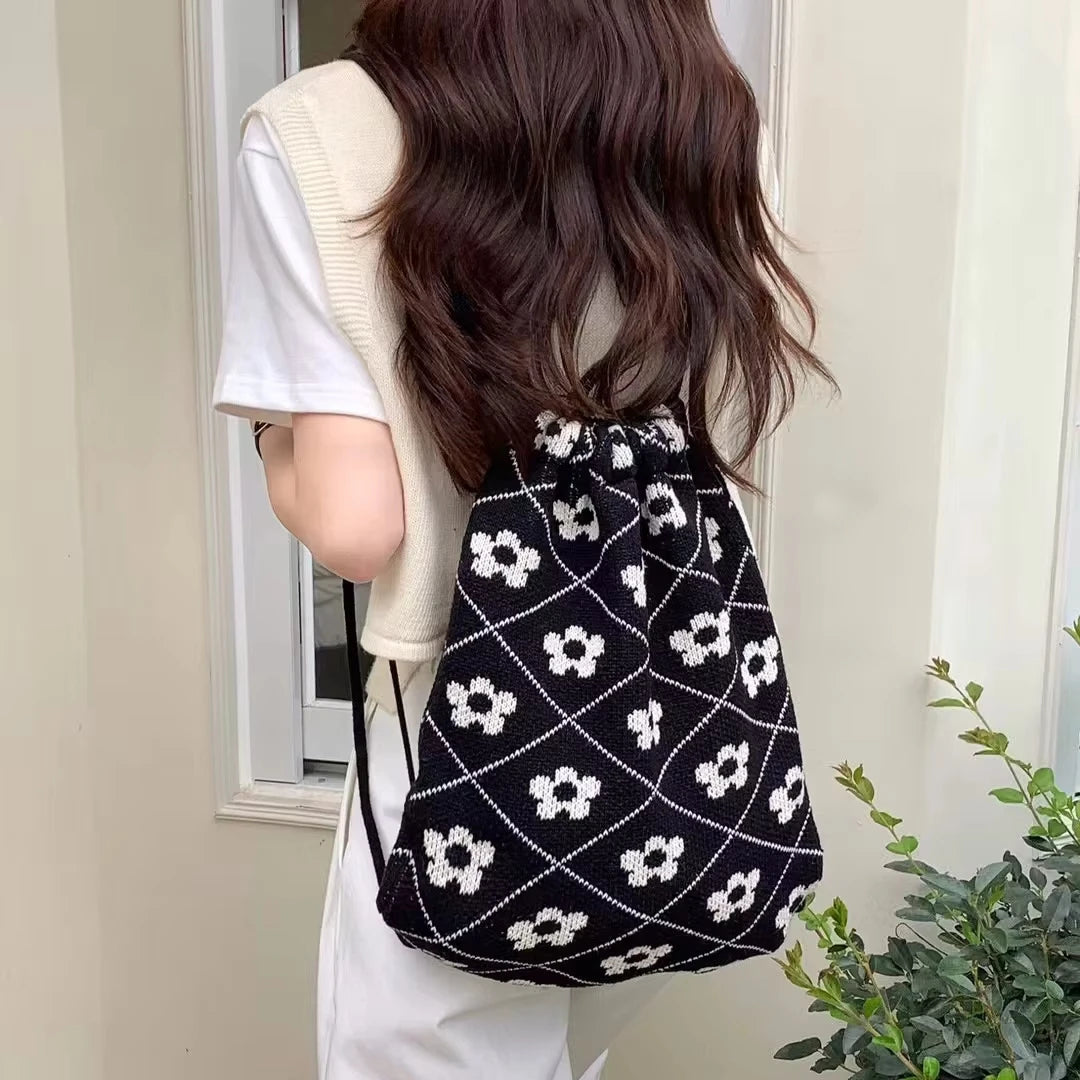 2025 Newest Korean Style Flower Pattern Design Portable Foldable Bucket Drawstring Summer Autumn Travel Tote Bag for Spring