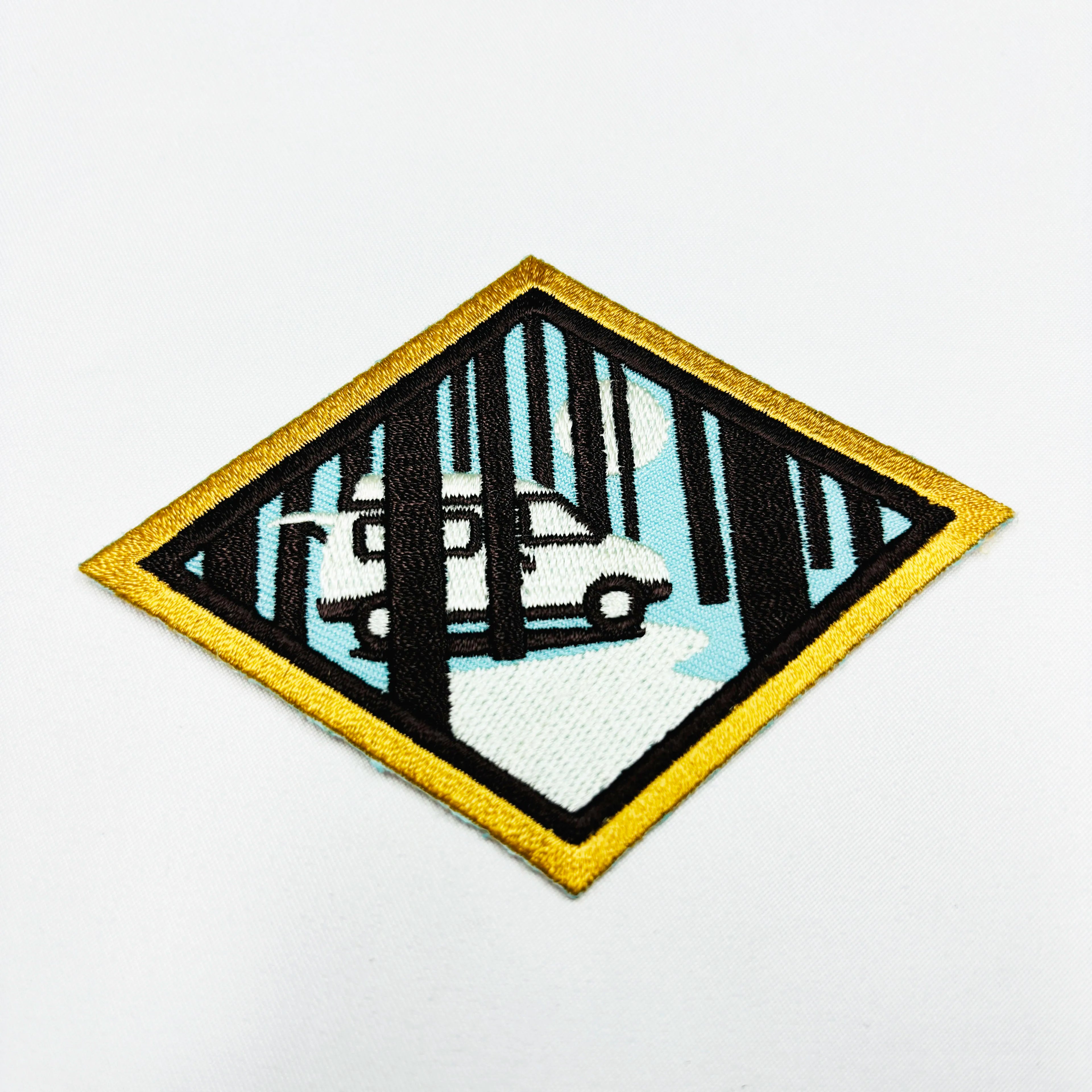 Wholesale Factory Price Iron on Sew on Backing Different Shape Custom Woven Patches for Clothing Hats