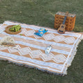 Hot Selling Geometric Printed Picnic Blanket Soft Blanket for Office Air Conditioning Napkins Printed Soft Sofa Blanket