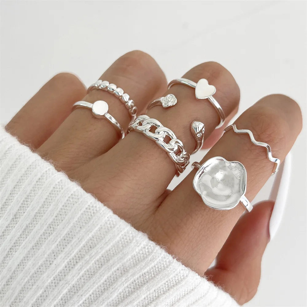 7-Piece Set Retro Temperament Love Chain Shape Alloy Ring 3D Flower Bohemia Ring Set Joint Knuckle Ring Sets For Women